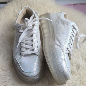 CANAL SAINT -MARTIN LEATHER SNEAKER SIZE 8